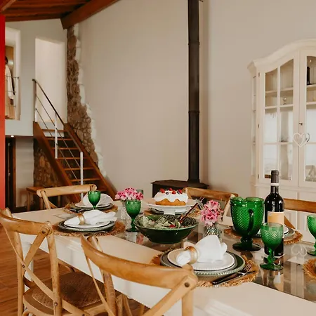 Casa Do Sorrio - Slow Down, Live Now