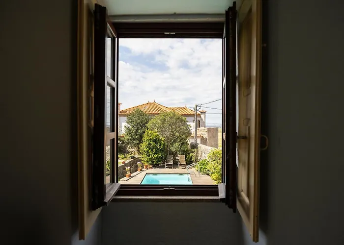 Casa Do Sorrio - Slow Down, Live Now *