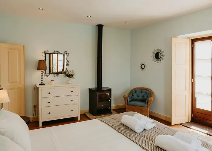 Casa Do Sorrio - Slow Down, Live Now