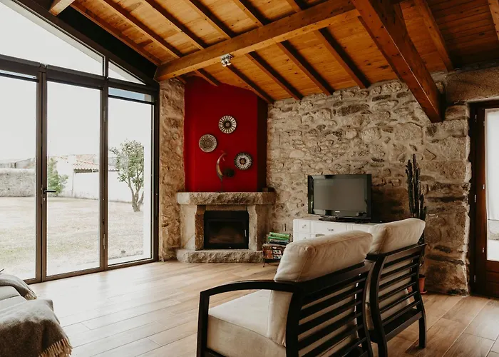 Casa Do Sorrio - Slow Down, Live Now