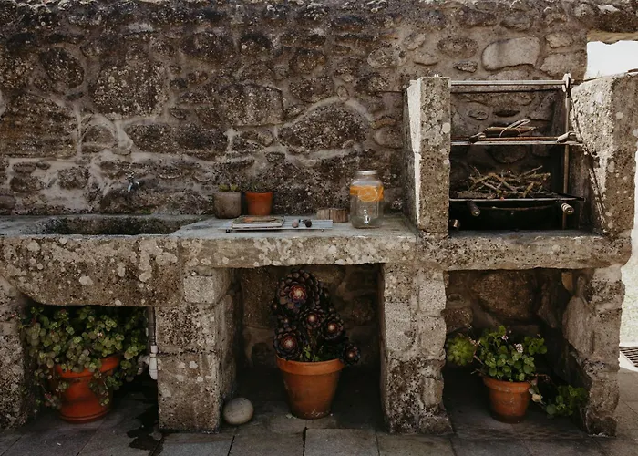 Casa Do Sorrio - Slow Down, Live Now